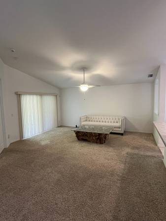 Room for Rent 1