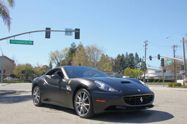 2014 Ferrari California - $105,88863476114178691121