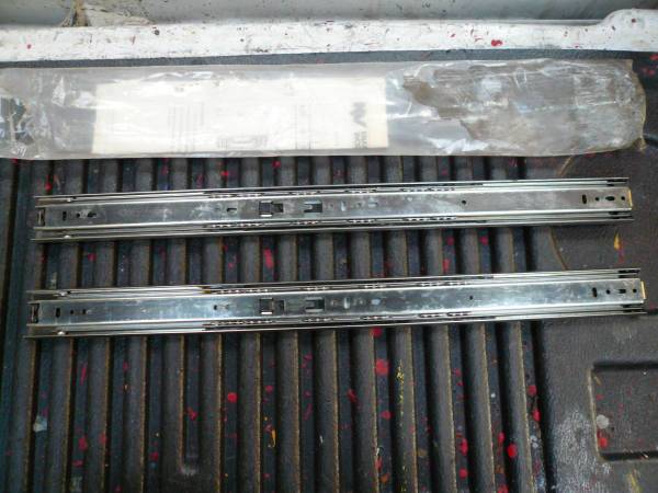 Two New 22 Inch Drawer Slides 1