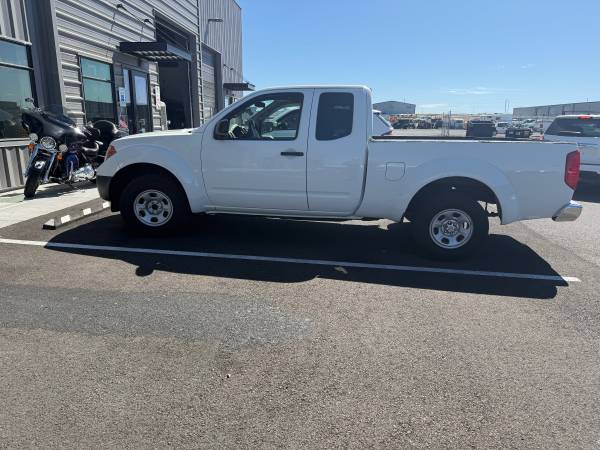 Gas sipping 2016 Nissan frontier - $7,995 (Tricitytrucks.com Richland 509-820-8893)63470422606593122
