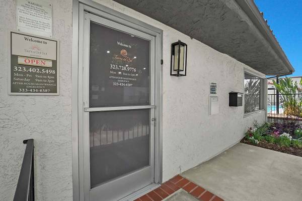 $2,065 / 1br - 625ft2 - Friendly Staff, On-Site Management, Updated Kitchen (501-525 N 4th St, Montebello, CA)63912984732546120