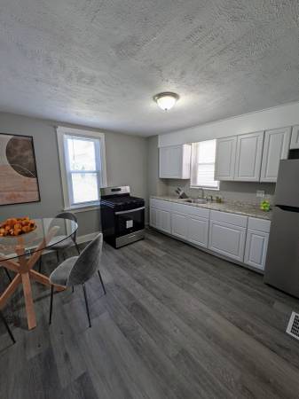 $79,900 / 2br - Move-In-Ready Home for Sale in McKeesport- Riverview64013371861889121
