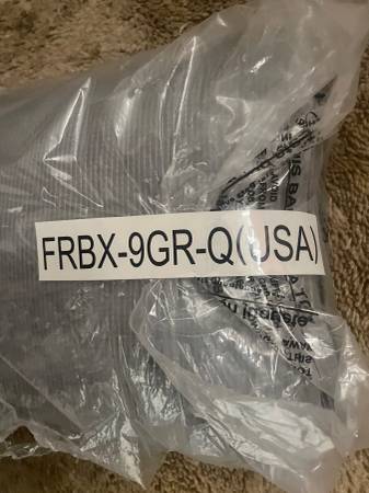 Zinus Good Design bed frame covers / Queen 161 1