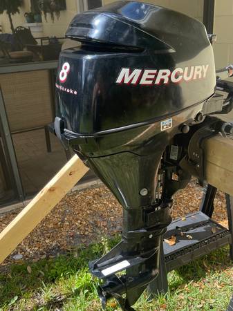 Mercury 8HP FourStroke Outboard (2010) , Like New 1