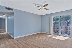 $1,800 / 2br - LEASE THIS NICE BROOKFIELD 2 BED, 2 BATH CONDO..  SPACIOUS (DEERFIELD BEACH)64001848992129122