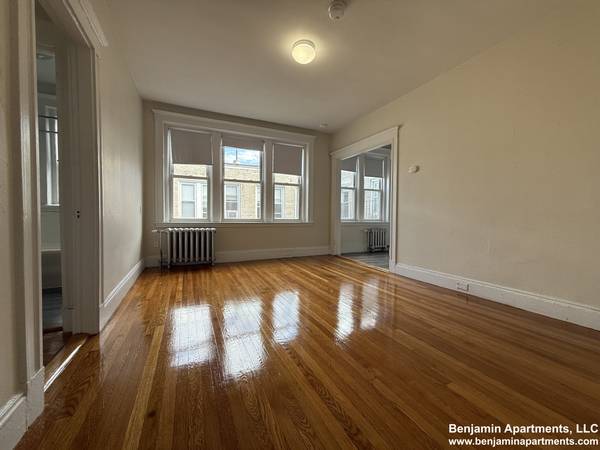 $2,495 / 1br - Boylston St 1 Bed w Dishwasher - Perfect for NEU / Berklee / Wentworth (Fenway)63996545738498120