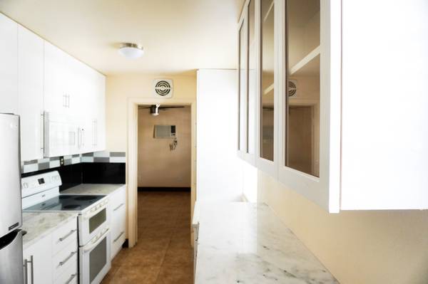 $1,445 / 1br - 450ft2 - Condominio en Uptown/Calle Magazine en alquiler (Uptown)63792292314371120