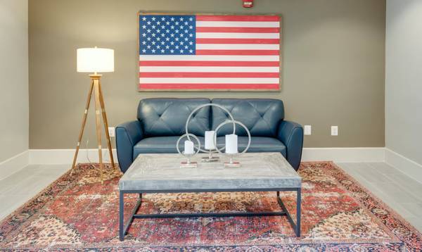 $1,400 / 1br - 536ft2 - Bañera/Ducha, Libre de humo, Salas de conferencias (200 Skidmore Blvd, Gaithersburg, MD)63896154262019122