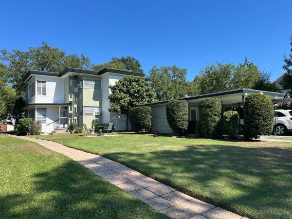 30 Thrasher St., Lake Vista 1