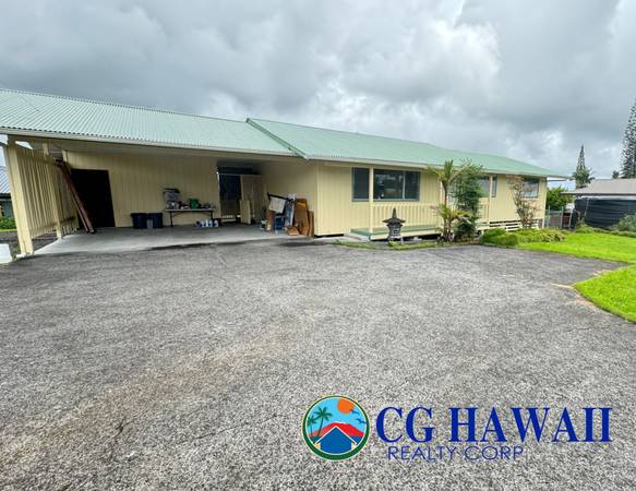 $2,300 / 3br - Puhau St (Hilo)63686709891843120