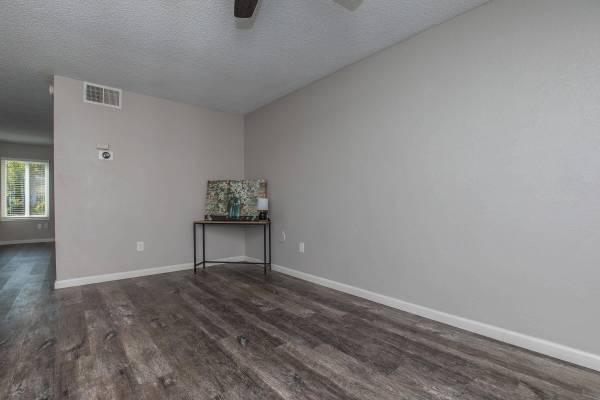 $2,720 / 3br - 1441ft2 - Ubicado en Sacramento, 3 habitaciones, fácil acceso a autopistas (54 Quay Court, Sacramento, CA)63844737301763122