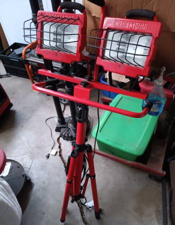 Craftsman work lights 1