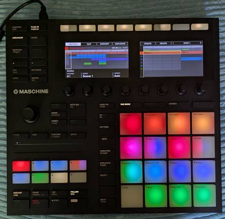 Native Instruments - Maschine MK3 - Barely used, drum machine 1