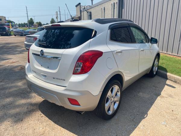 2016 Buick Encore solo por $7889 en efectivo o con tarjeta, o $159 por mes según calificación crediticia. - $7,889 (Tulsa-Kirkpatrick Auto Sales)63470244343683123