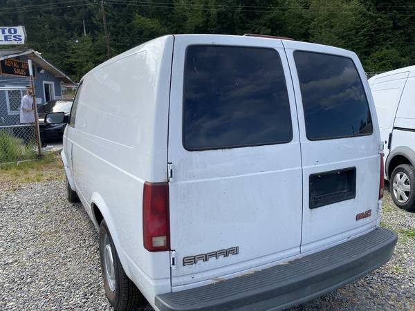 1999 GMC Safari Cargo Van $4,999 - $4,999 (Algona)63473986821123122