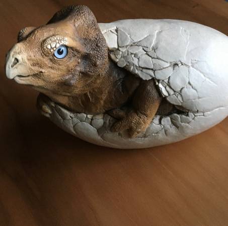 Dinosaur Triceratops Egg Statue 1
