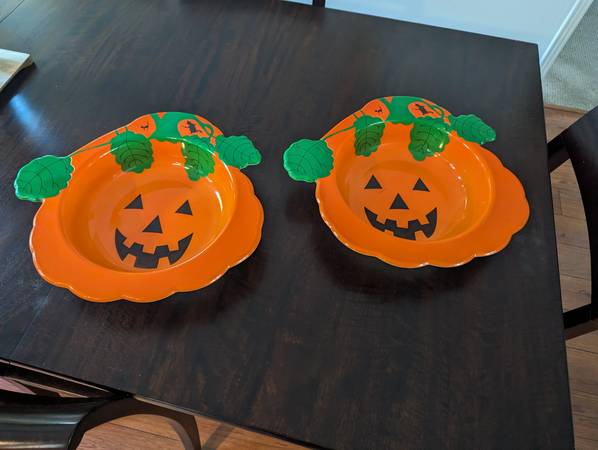 Pumpkin Jack-o-Lantern Halloween Candy Bowls 1