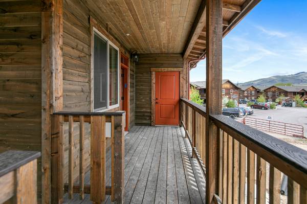 Rustic Looking Apt in Lolo One Month Free 1