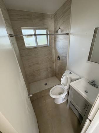 $1,500 / 1br - Beautiful spacious 1 bedroom Apartment only $1500 per month (hollywood)64049275780995122