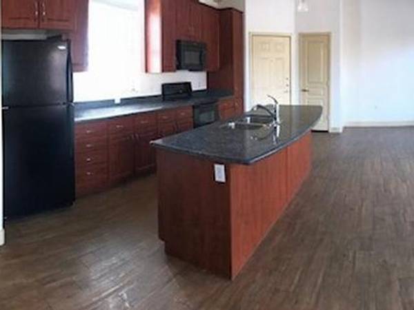 $1,739 / 2br - 1077ft2 - Loft Layouts, Energy Efficient, Wood floors, Wired for Technology (Gilbert)64024999277570123