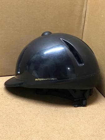 Protective Biking Helmet in Black (Medium, Unisex) 1