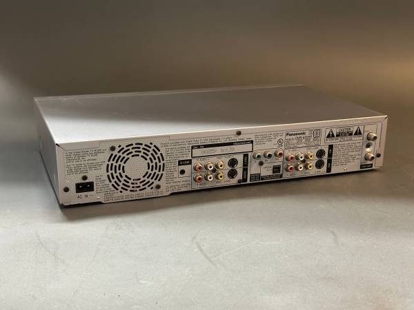 Panasonic DMR-E85H DVD Recorder + Built-in 120GB Hard Drive