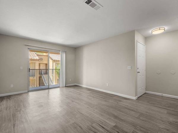$1,750 / 2br - 844ft2 - 2bd 1ba, Refrigerator, Courtyard View (Select Units), Playground (43230 Gadsden Avenue, Lancaster, CA)63998006277250124