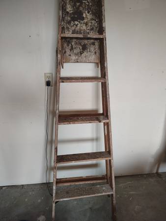 6 foot wood step ladder 1