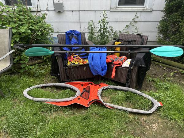 Advanced Elements 2 Person up to 550lbs total weight and extras! 1