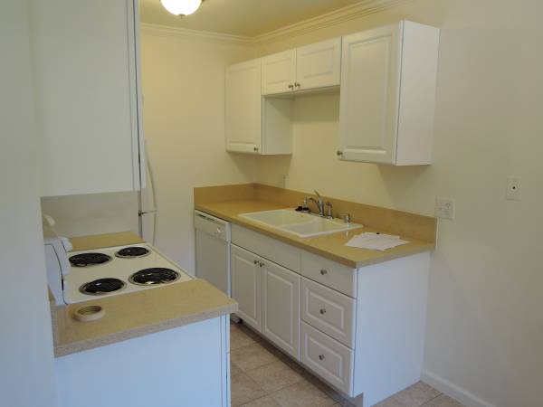 $1,695 / 1br - Pisos de madera, Lavavajillas, Estacionamiento en garaje, Cerca de Lake Merritt (oakland lake merritt / grand)63861100222081123