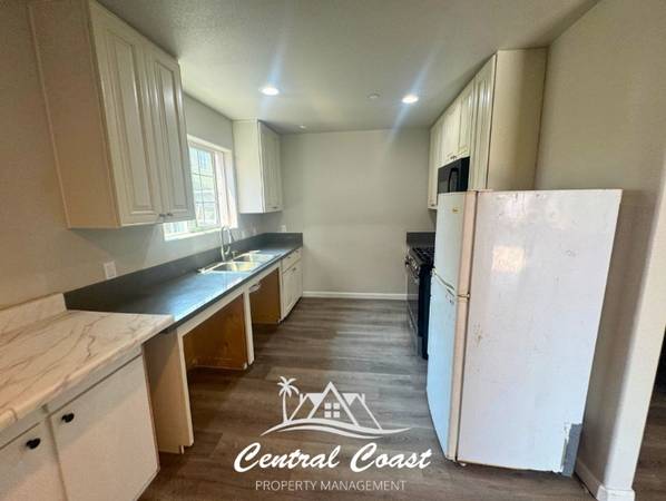 $2500.00 / 1br - Charming 1 Bed, 1 Bath Unit in Santa Maria | $2500/month63663820349187122