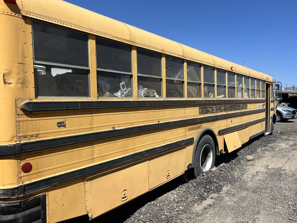 Autobús Ward 1988 - $1.450 (Canyon Country, Santa Clarita)63623825934211123