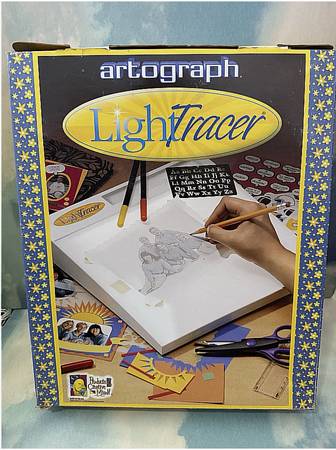 VINTAGE LIGHTBOX = Artograph LightTracer = great for tracing & more! 1