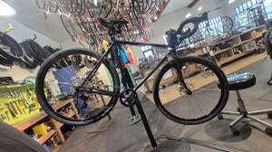 2020 Surly Straggler 54cm w/ Sram Apex 1x11, Avid BB7 Road
