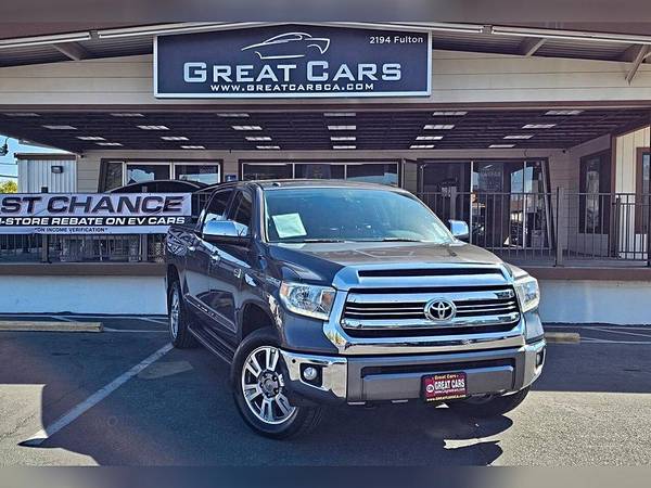 1 2017 Toyota Tundra 1794 Edition 4x4 4dr CrewMax Cab Pickup SB (5.7L V 1