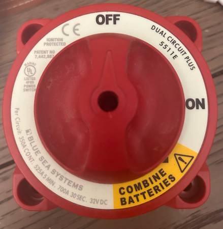 Blue Sea Systems 5511e e-Series Battery Switch Dual Circuit Plus, Red CE IGNITIO 1