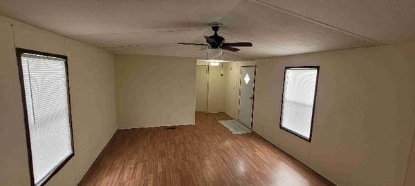 $995.00 / 2br - 1020ft2 - Large Rooms 2 Bed 2 Bath across from park - Single Wide63897185707010122