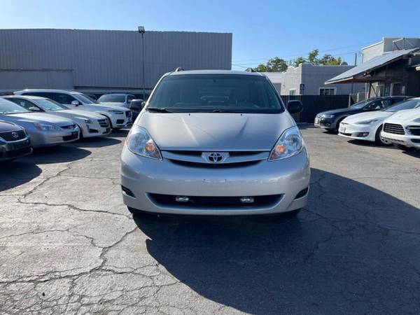 2006 Toyota Sienna LE 7 pasajeros AWD 4 puertas Minivan - $9,640 (- ¡APRUEBA HOY MISMO - CONDUCIR HOY!)63483121361795121