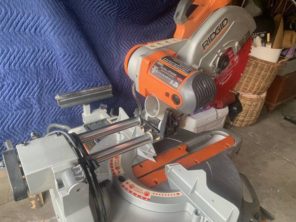 Ridgid 12'' Sliding Compound Miter Saw with Laser and MS UV Stand 1