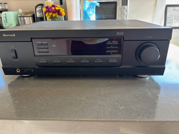 Sherwood RX-4109 Stereo Receiver 1