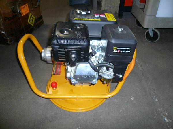 New 6.5 HP Gas Powered Concrete Vibrator 1