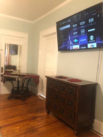 $235 CORSICANA: private room, 2-door refri, flat-screen,  $195/WEEK. (CORSICANA)63796282254337121