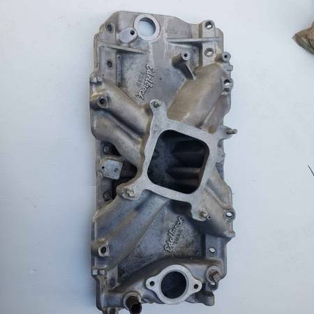 Edelbrock # 2925 intake manifold for Chevy big block engines 1