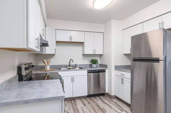 $1,320 / 2br - 900ft2 - All you need and more: 2 BR, 1 BA in a vibrant community. (Kennewick)63657260681985120
