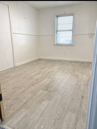 1 window Bexley office - park in front! 1