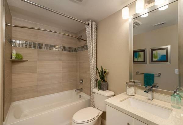 $3,928 / 2br - 907ft2 - State-Of-The-Art 24hr Fitness Center, USB Outlet Recepticles (Pacific Highlands Ranch)63663888081283121