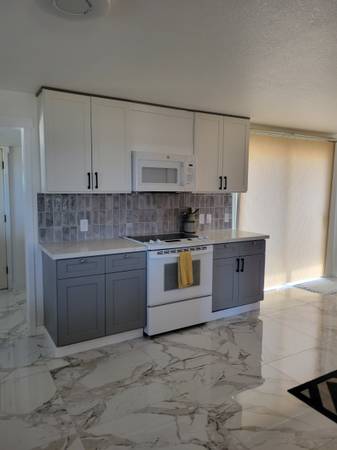Sequim WEEKLY Price Furnished Rental Sequim 2 bedroom Modern Townhome 1