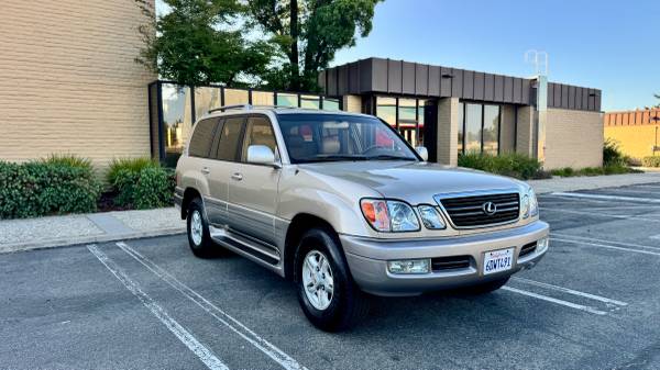 LEXUS LX470 - $9,999 (Roseville)63619169858561123