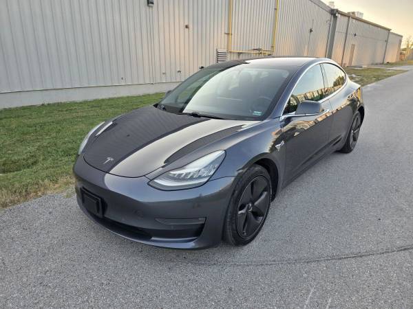 2018 Tesla Model 3 - Financing Available! 1