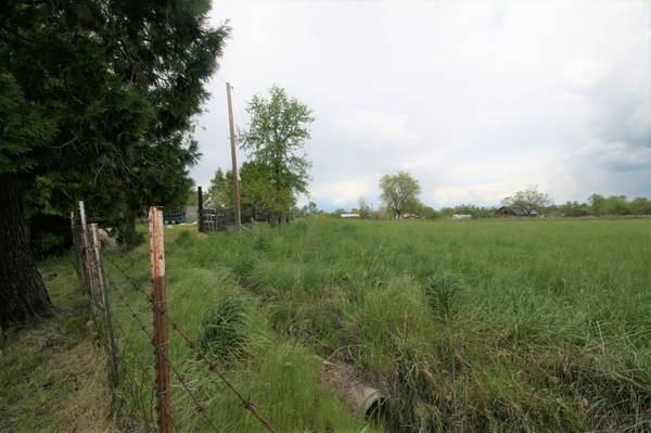 $400 FOR MONTHLY RENT for animals:  6 acres of peaceful grazing land (Anderson)64148859078657123
